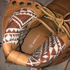 Wetseal Aztec Boots